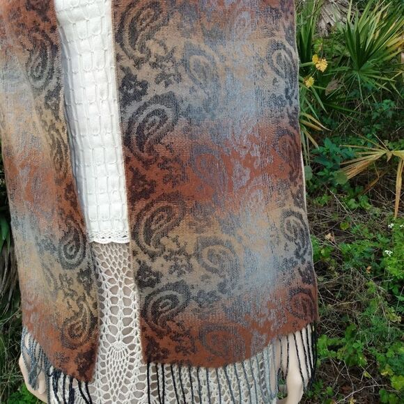 NWOT CEJON Gray, Tan & Brown Paisley 100% Acrylic Made in Italy Scarf Wrap - Picture 7 of 9